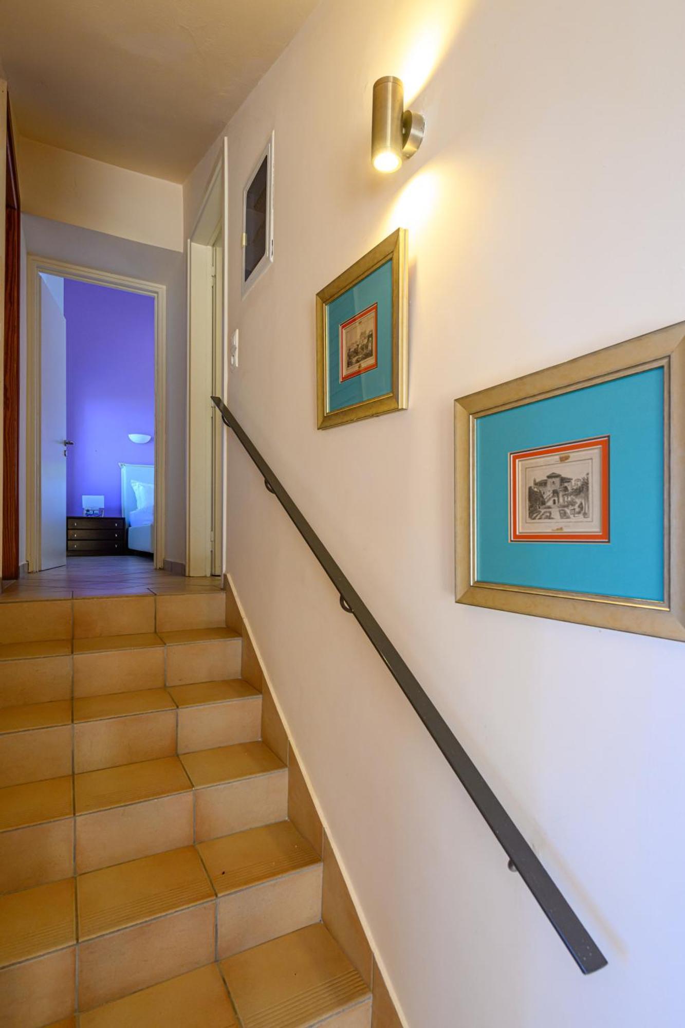 Mani Tower Villa Akrogiali Екстер'єр фото